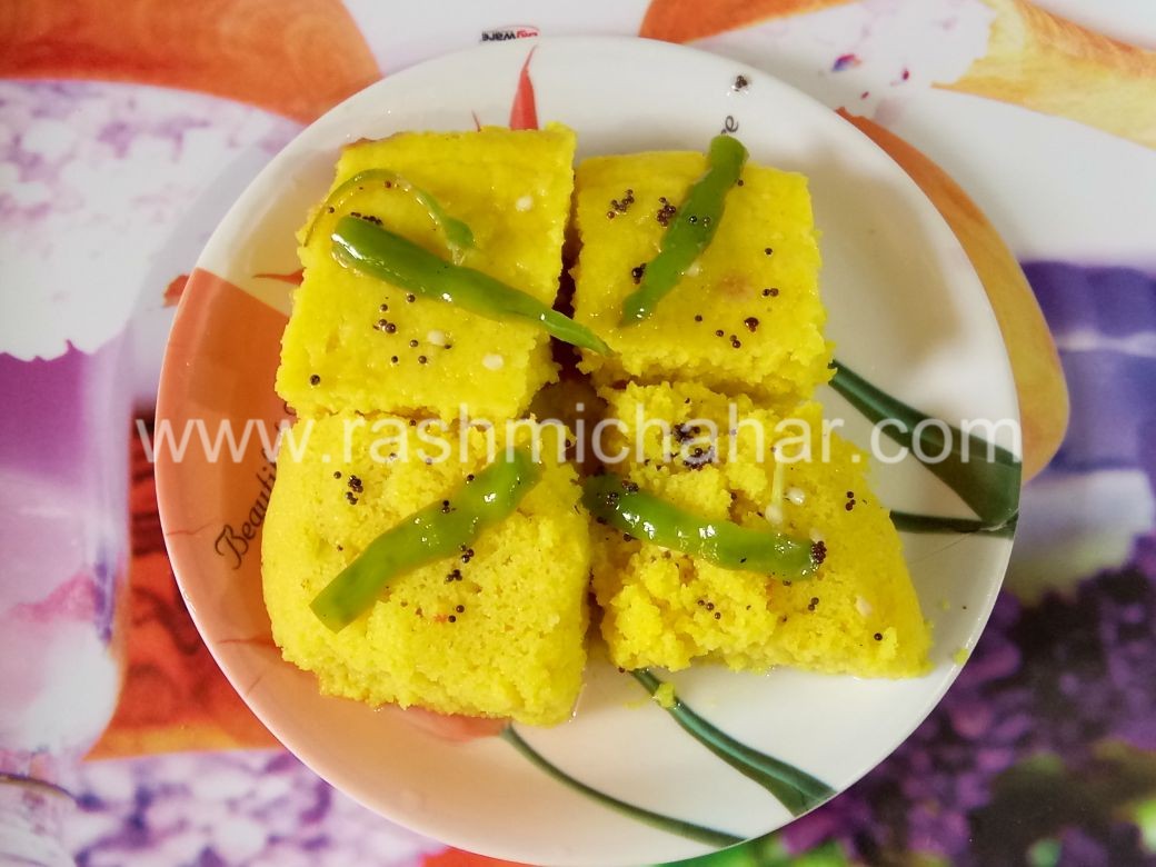 Rava dhokla